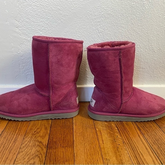 UGG Australia Classic Short II Pink Boots Size 6 - Picture 4 of 7